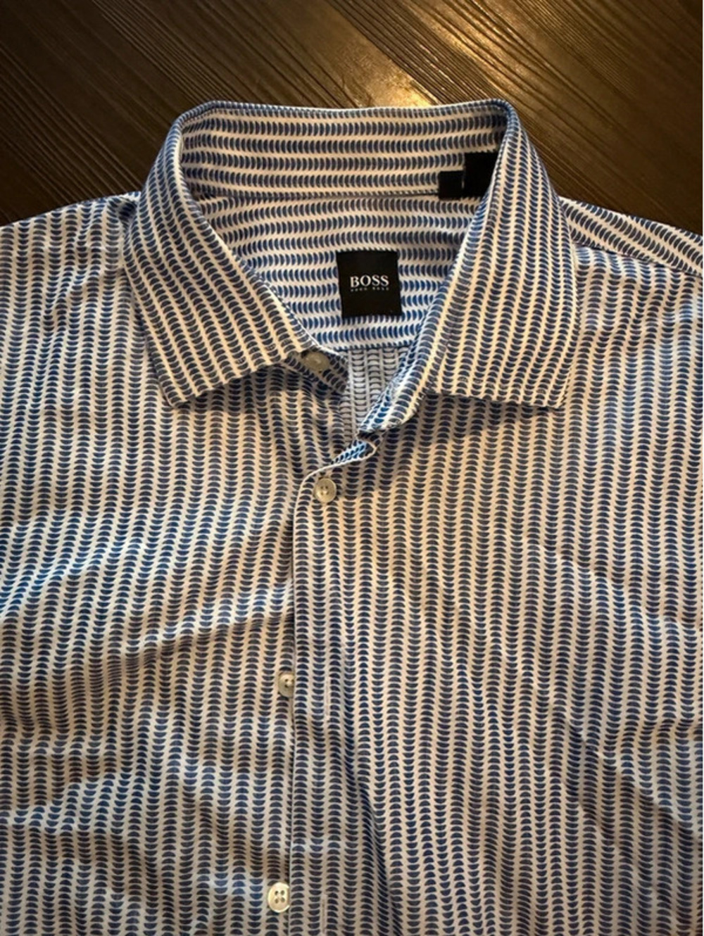 Hugo boss made in Italy half circle pattern button up shirt cufflinks xl